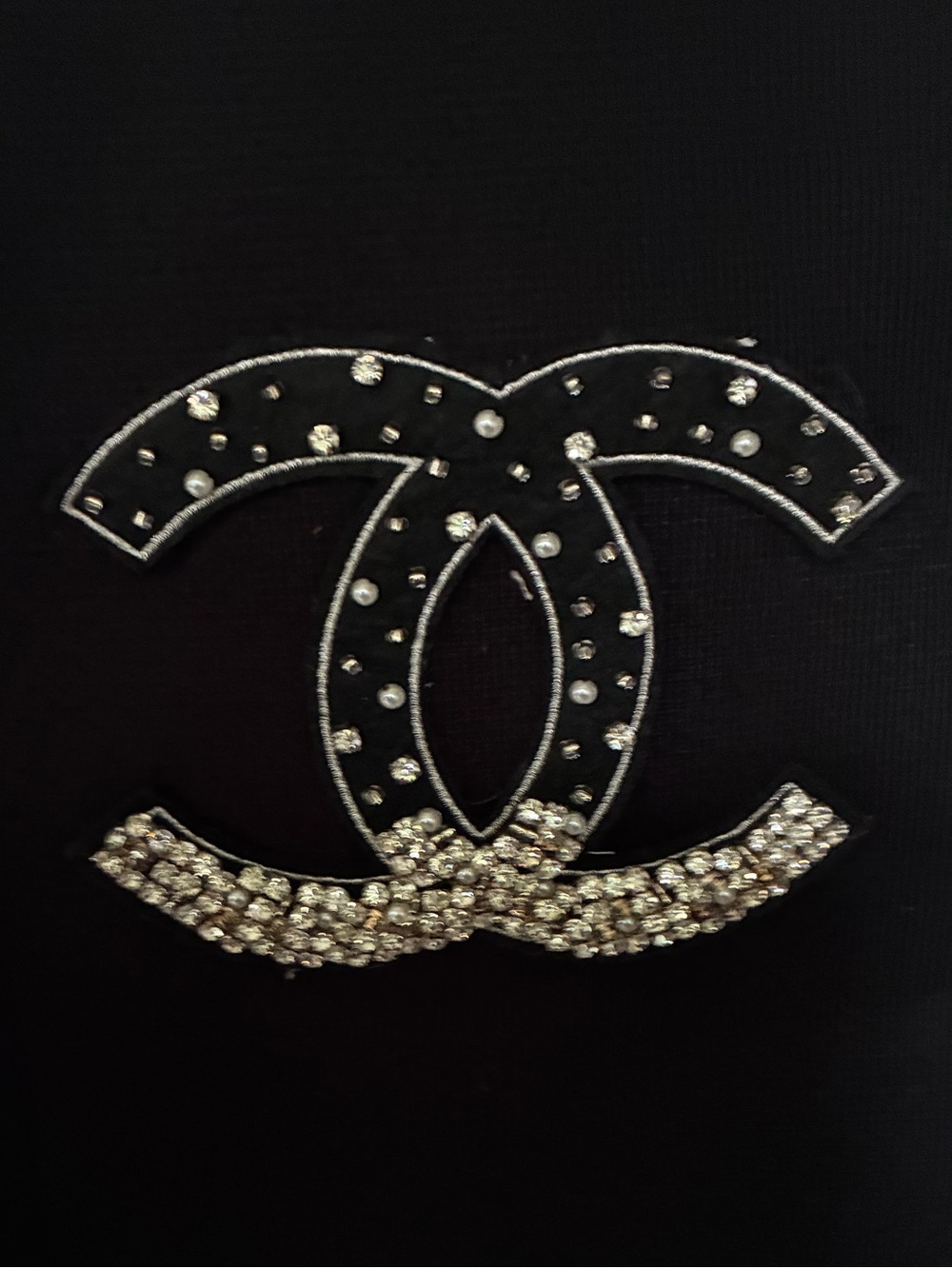 CHANEL COCO Scarf Black /silk/cashmere . Rhinestone CC Pristine Condition Italy
